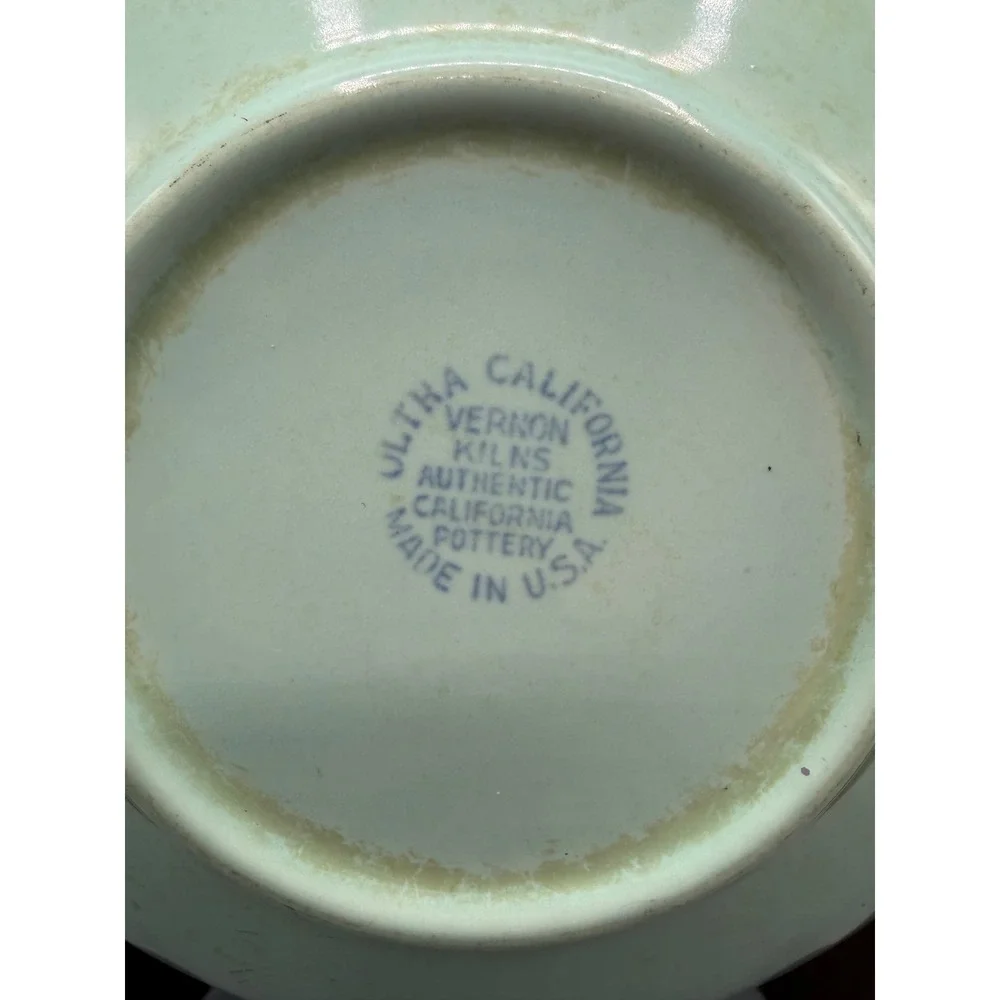 Vernon Kilns Ultra California Pottery Vegetable Bowls 2 Yellow Green Vintage MCM